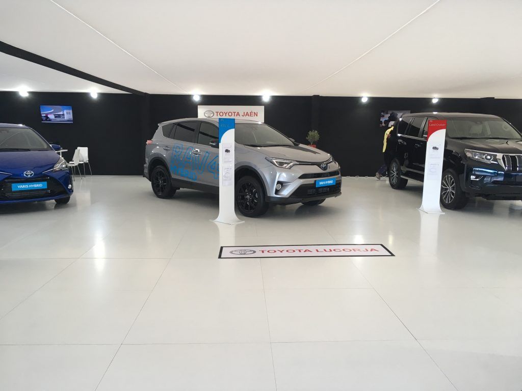 Stand Toyota dentro