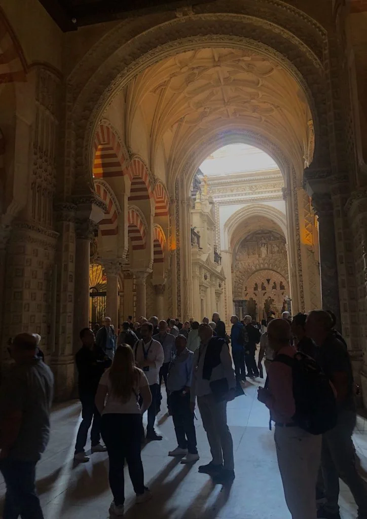 Momento de la Visita Guiada a la Mezquita para KFC Visita Guiada Mezquita Córdoba